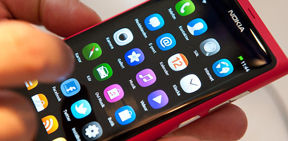 NokiaN9MeeGosmartphoneHandsOn